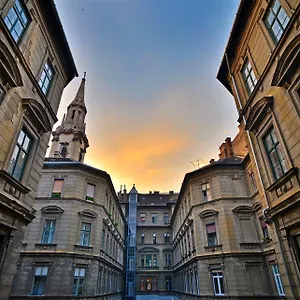 Focus Point Apartment Budapest