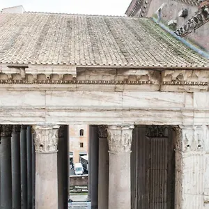 Luxurious Loft Facing The Pantheon Holiday home Rome